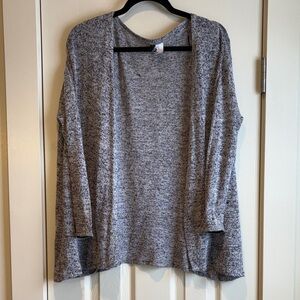 H&M | Heather Grey Lightweight Cardigan 3/4 Length Sleeves Size Medium Divided